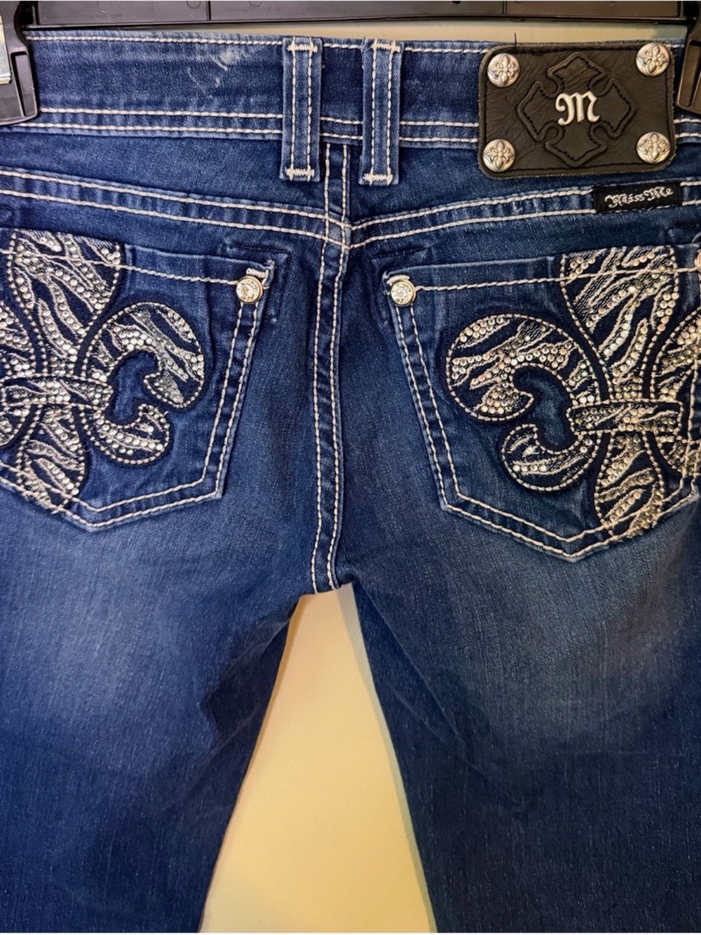 Gorgeous Y2K Miss Me Skinny Jeans With Bling Embellished Pockets 31” Inseam
